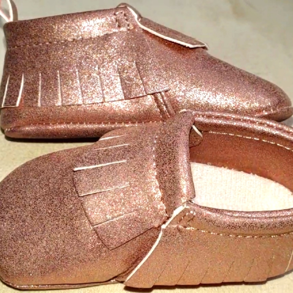 Baby girl, mauve sparkly shoes, size 3-6 months